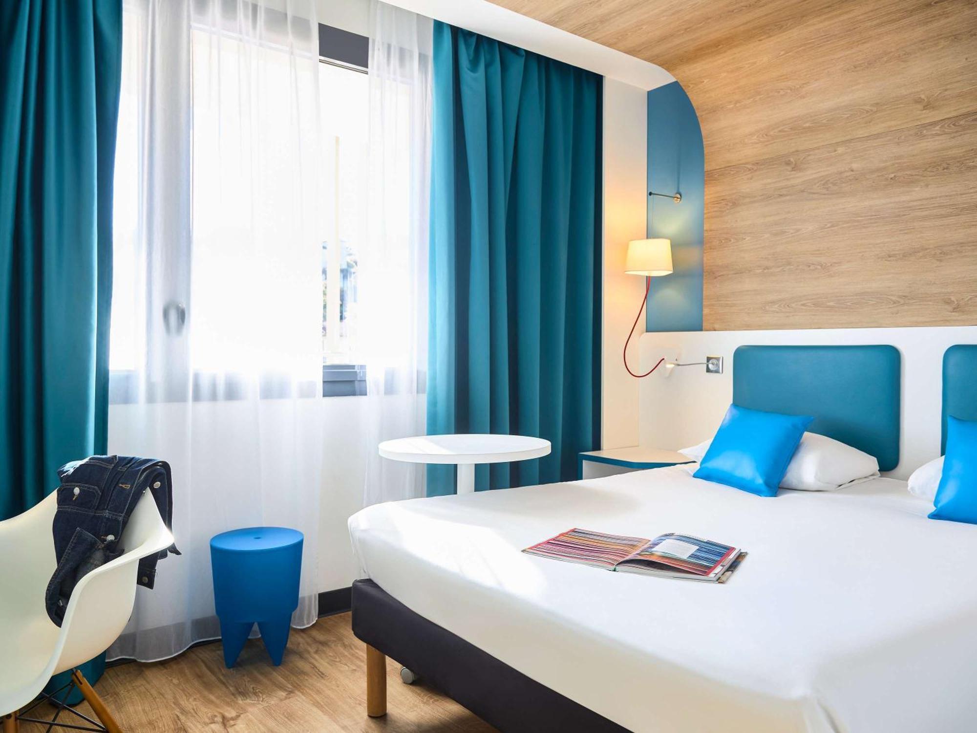 Hotel Ibis Styles Montelimar Centre Exterior foto