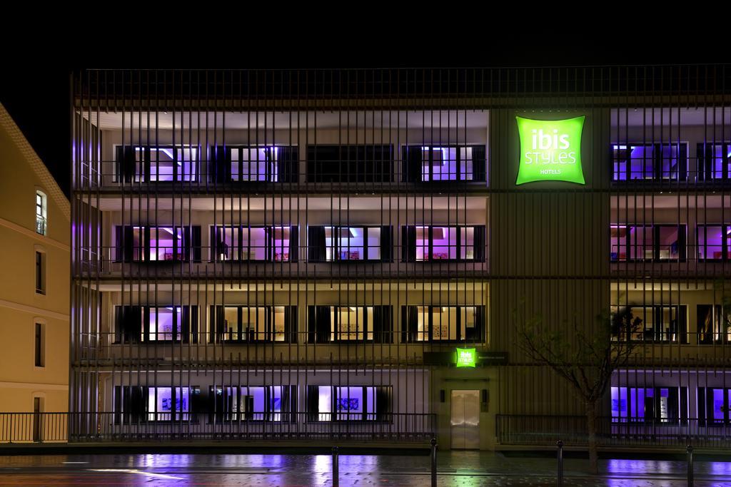 Hotel Ibis Styles Montelimar Centre Exterior foto