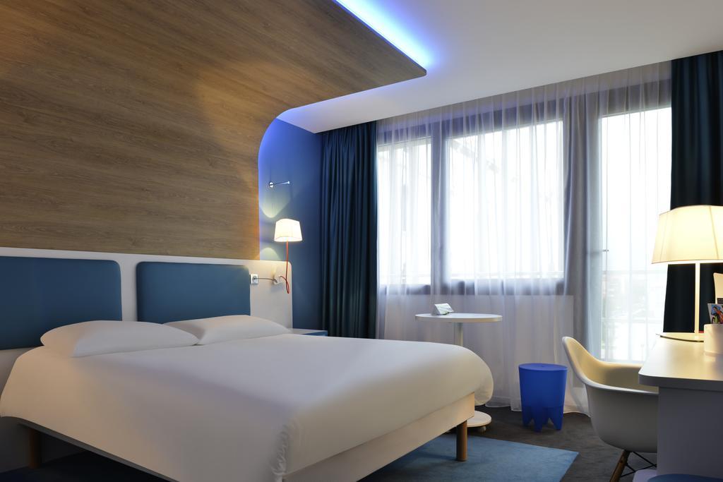 Hotel Ibis Styles Montelimar Centre Exterior foto