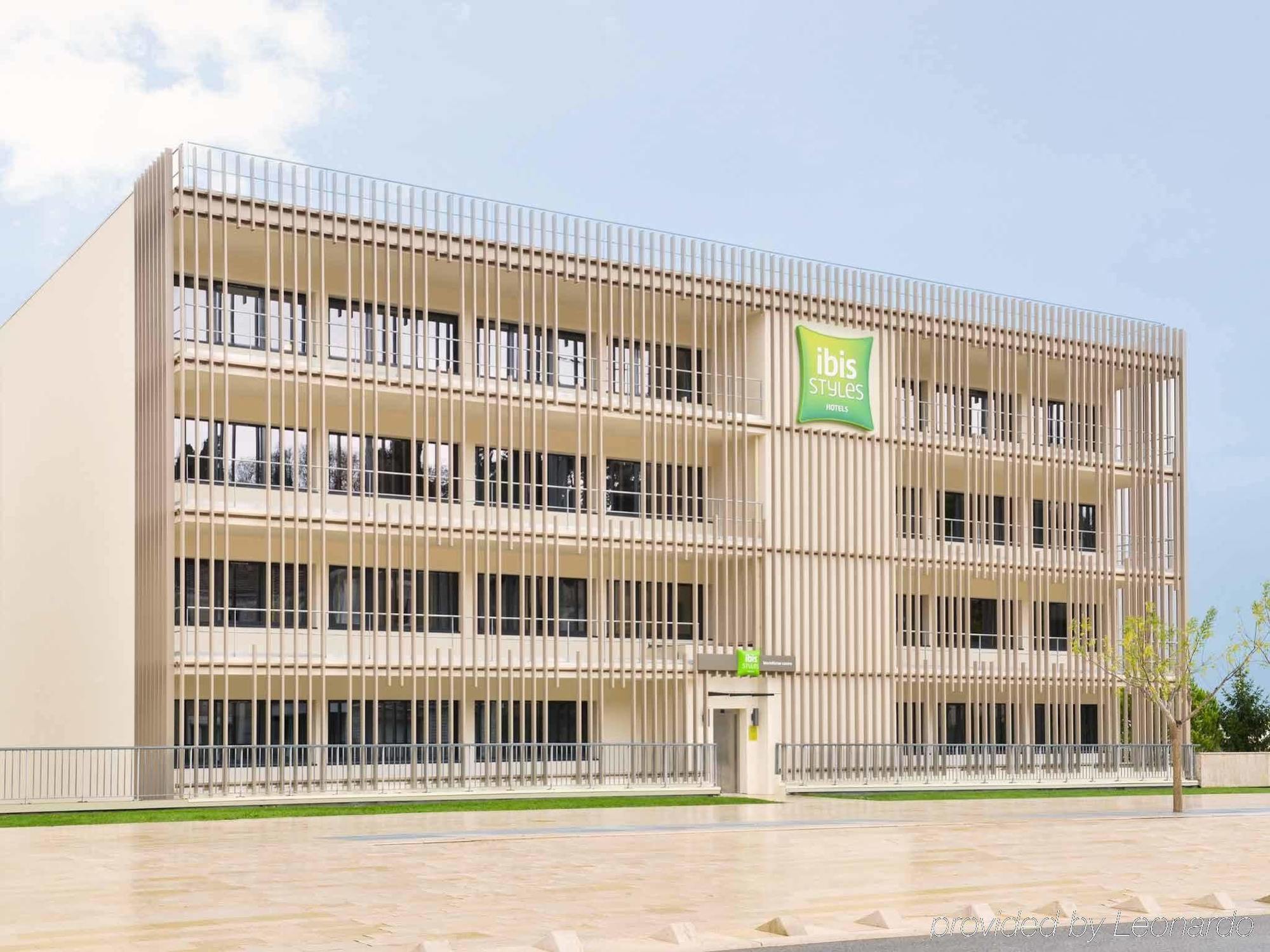 Hotel Ibis Styles Montelimar Centre Exterior foto