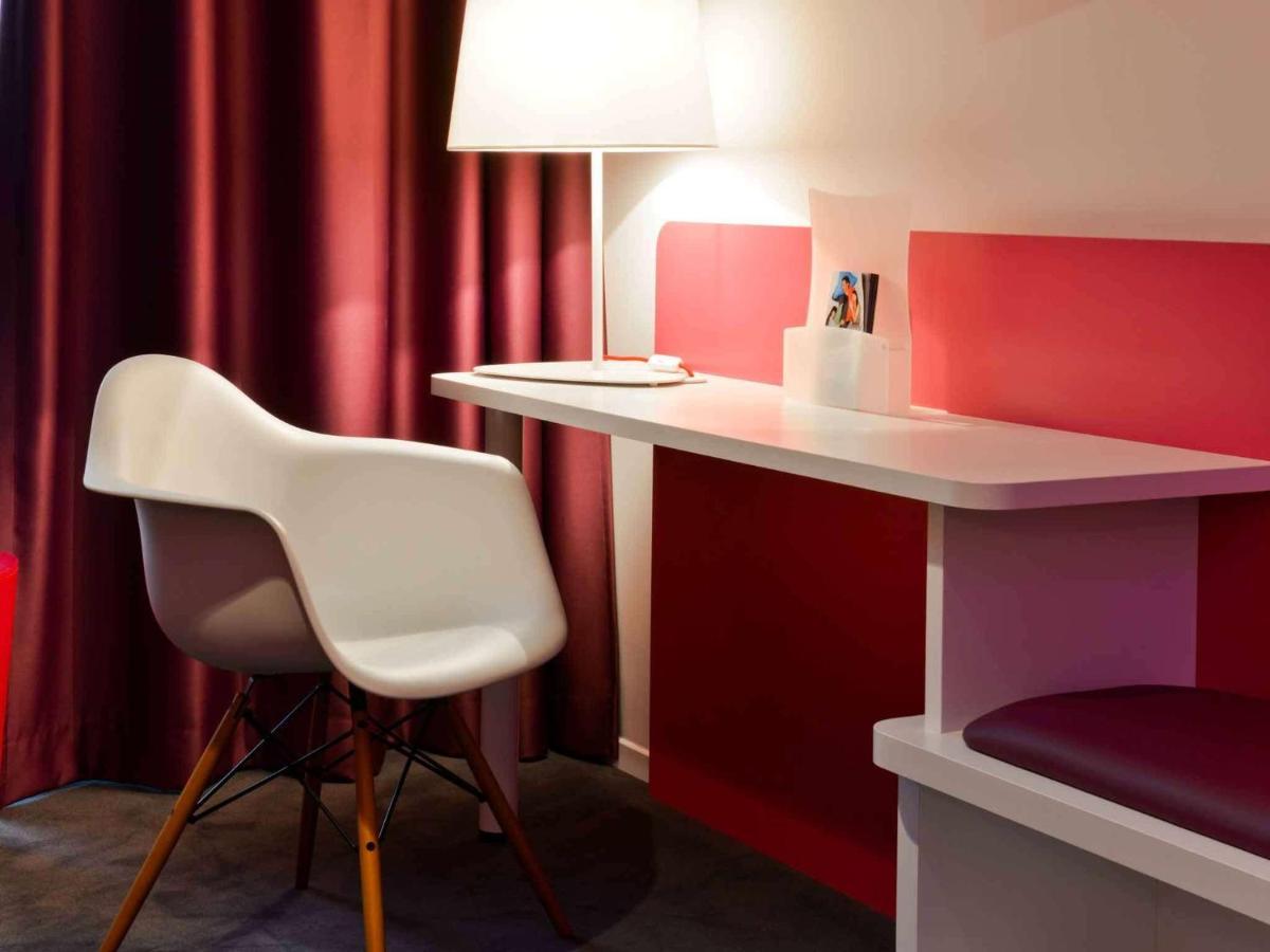 Hotel Ibis Styles Montelimar Centre Exterior foto
